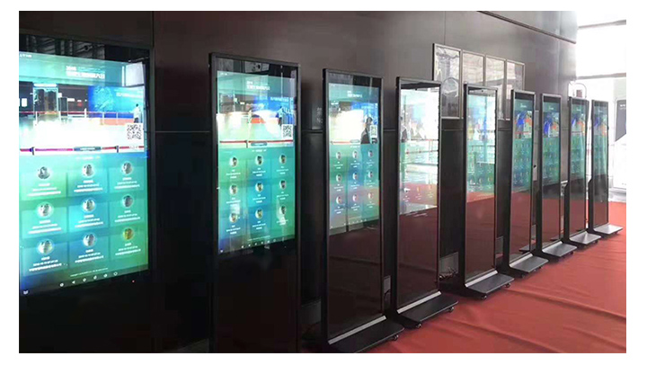 Dongguan XX Co., Ltd. purchases vertical LCD advertising machines.